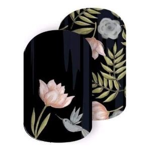 Jamberry Happily Humming nail wraps